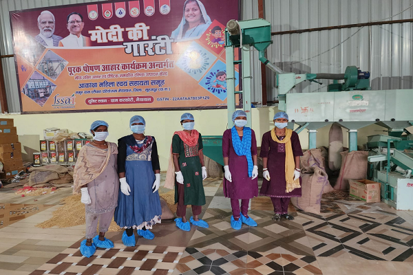 आकांक्षा महिला स्वयं सहायता समूह द्वारा स्थापित पोषण आहार निर्माण से यूनिट मिला रोजगार का अवसर