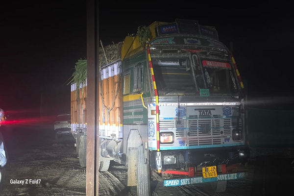 गन्ने की जब्ती कर कारखाना में कराया खाली    