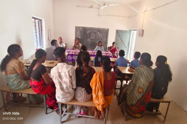प्राथमिक शाला तिमेड़ में शाला प्रबंधन समिति की बैठक संपन्न