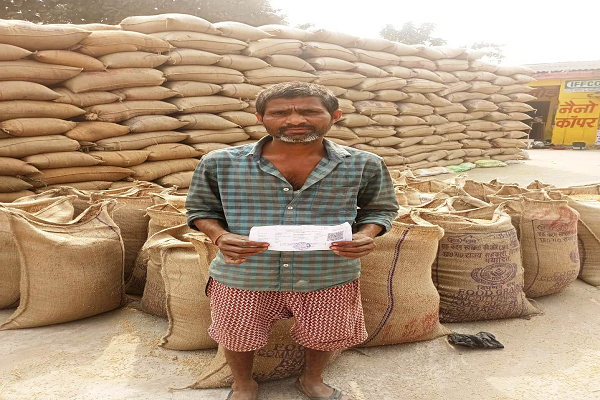 समर्थन मूल्य पर धान खरीदी से चमकी छत्तीसगढ़ के किसानों की किस्मत