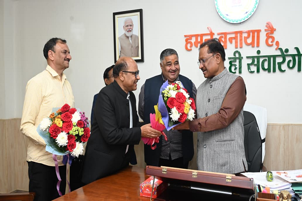 1 से 15 फरवरी 2026 तक होगा राजिम कुंभ (कल्प) 2026 भव्य आयोजन : पर्यटन एवं संस्कृति मंत्री श्री राजेश अग्रवाल ने मुख्यमंत्री श्री विष्णुदेव साय को किया आमंत्रित