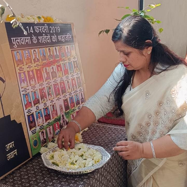 40 वीर जवानों की  शहादत ब्लैक डे 14 फरवरी 2019 जरा याद करो कुर्बानी