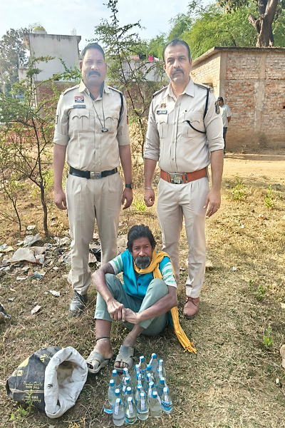 अवैध शराब बिक्री पर कबीरधाम पुलिस की कार्रवाई