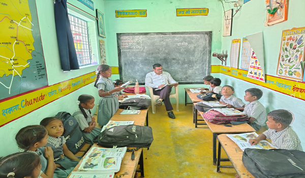 वनांचल क्षेत्र के परीक्षा केन्द्रों का उड़नदस्ता दल ने किया औचक निरीक्षण