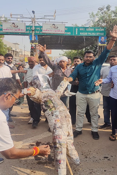 भाजपा नेता के फार्महाउस में 10 एकड़ अफीम, सरकार बताए किसके संरक्षण में फल-फूल रहा नशे का कारोबार - नवीन जायसवाल