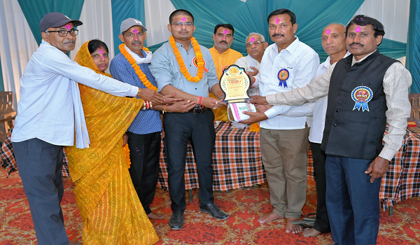 निपानी में कर्मा माता जयंती का भव्य उत्सव: नूतन कुमार साहू को मिला सम्मान