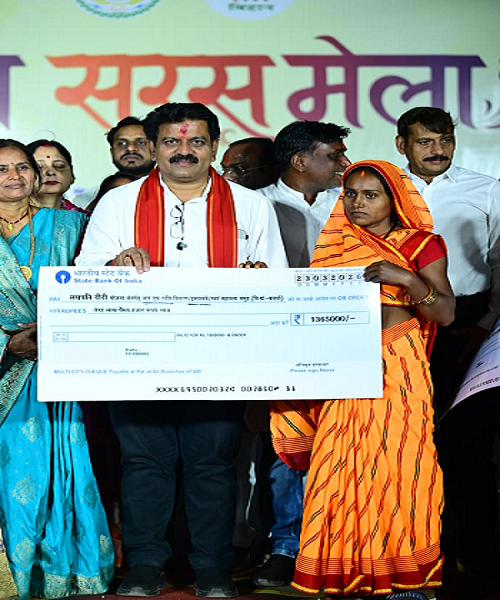 उप मुख्यमंत्री श्री विजय शर्मा ने महिला समूहों को 11.43 करोड़ रुपए की राशि की अंतरित, आजीविका संवर्धन में होगी सहायक