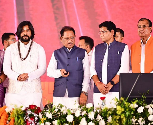 मुख्यमंत्री साय ने सरगुजा के भूमिहीन कृषि मजदूरों के खातों में अंतरित की 3.15 करोड़ से अधिक की राशि