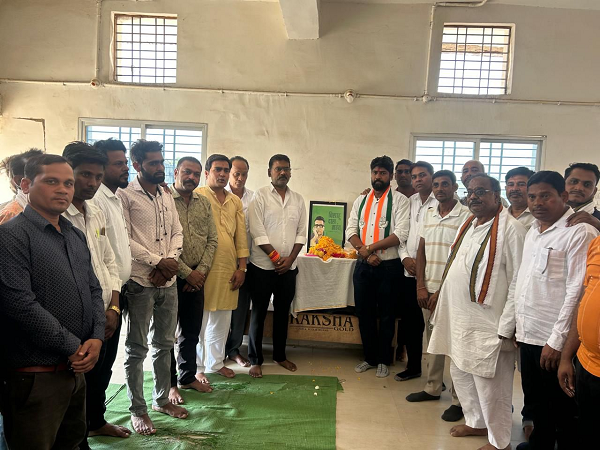पण्डरिया ब्लाक कांग्रेस द्वारा स्व. बिसाहू दास जंयती श्रद्धांजलि/ पुष्पांजली देकर मनाए   
