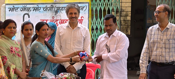 महिला एवं बाल विकास विभाग के निर्देशन में आंगनवाड़ी केंद्र खैरबना कला में नेवता भोज का आयोजन