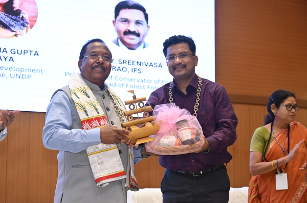 प्रकृति में जनजातीयों की अटूट आस्था, देवी-देवताओं के वास से जल जंगल का हो रहा संरक्षण व संवर्धन : मंत्री श्री रामविचार नेताम