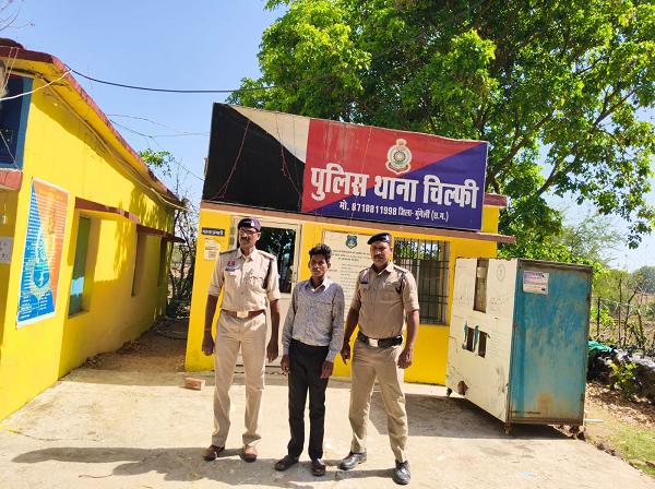 चिल्फी पुलिस ने थाना क्षेत्रान्तर्गत चरित्र शंका मे पत्नि को डीजल डालकर जलाकर हत्या का प्रयास करने वाले आरोपी को किया गिरफ्तार