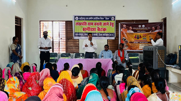 ग्राम धरमपुरा को लखपति ग्राम बनाने  की दिशा में पहल