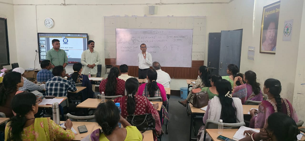कलेक्टर वसंत ने जनगणना कार्य का किया निरीक्षण
