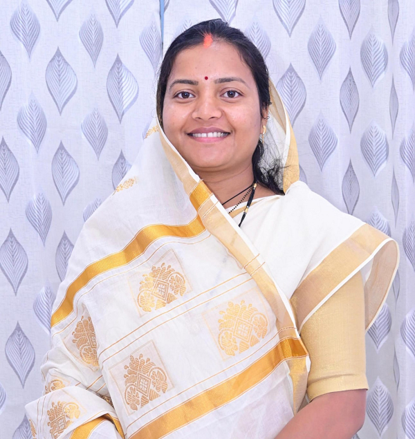अंतरराष्ट्रीय श्रमिक दिवस: महिला एवं बाल विकास मंत्री श्रीमती लक्ष्मी राजवाड़े ने श्रमिकों को दी शुभकामनाएं