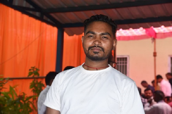 धन्नू के बनाए मटके बुझा रहे है लोगों की प्यास