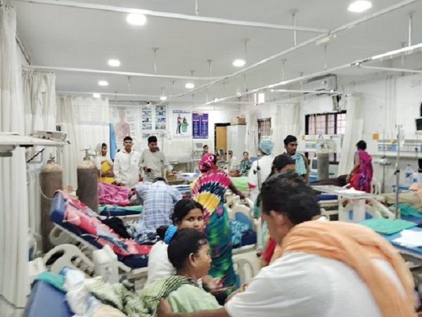 बीजापुर में एक्सपायरी कॉस्मेटिक नष्ट, 24 कोटपा चालान