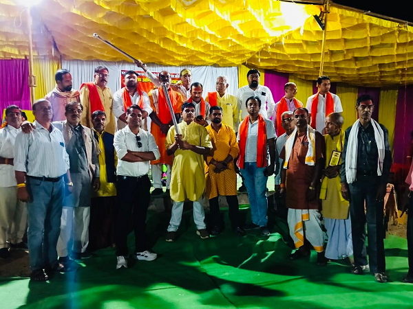 भगवान परशुरामजी के प्राकट्य समारोह के अवसर आर्यावर्त ब्राह्मण महासभा डिंडौरी के द्वारा भव्य शोभायात्रा का आयोजन