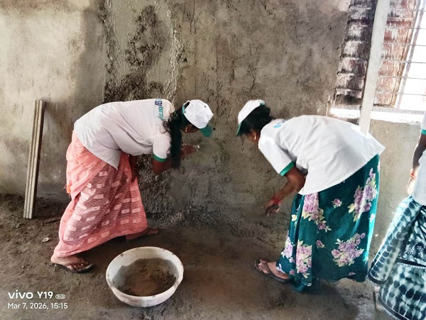 अब सिर्फ घर नहीं चला रहीं महिलाएं, &ldquo;रानी मिस्त्री&rdquo; बन घर भी खड़ा कर रही