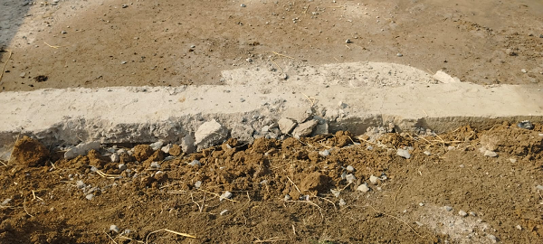 कोयलारी कला में कागज़ी चेक डैम! 19.412 लाख खर्च, स्थल पर जल संग्रह असंभव &mdash; सूचना पटल भी नियमों के विपरीत