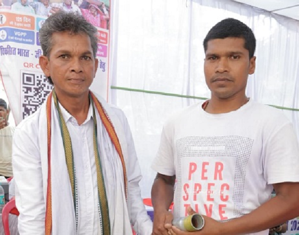 खेतों तक पहुंच रहा समाधान और किसानों तक राहत