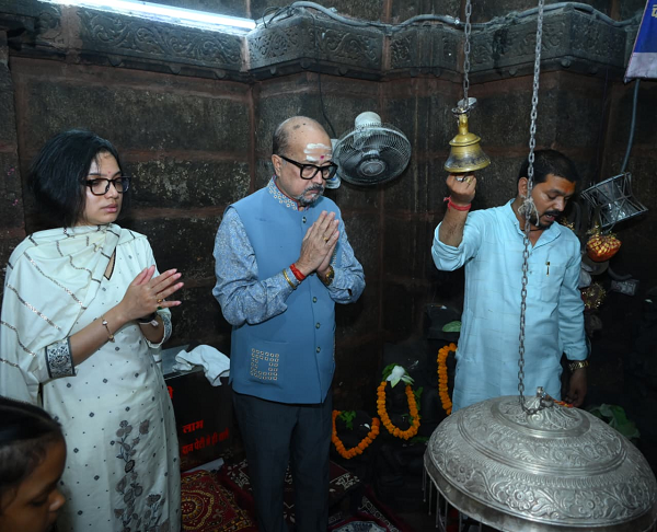 भोरमदेव पहुंचे राज्यपाल श्री रमेन डेका, पूजा-अर्चना कर प्रदेशवासियों की सुख-समृद्धि की कामना की