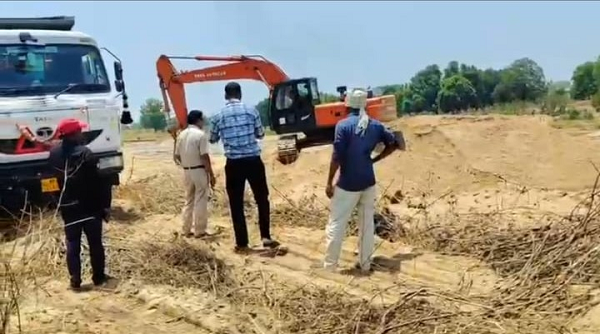केवई नदी में अवैध रेत खनन पर प्रशासन की बड़ी कार्रवाई 