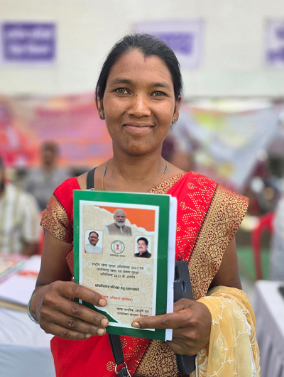 &rsquo;सुशासन तिहार में अलमा टोप्पो की वर्षों पुरानी समस्या का हुआ समाधान&rsquo;