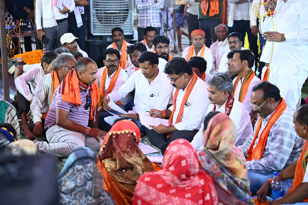 उप मुख्यमंत्री श्री विजय शर्मा ने दी विकास कार्यों की बड़ी सौगात, 4.36 करोड़ लागत के सड़क पुल- पुलिया निर्माण का किया भूमिपूजन
