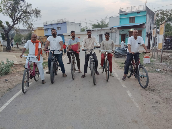 प्रधानमंत्री की अपील का जागरूकता अभियान मेडिकल टीम लोरमी