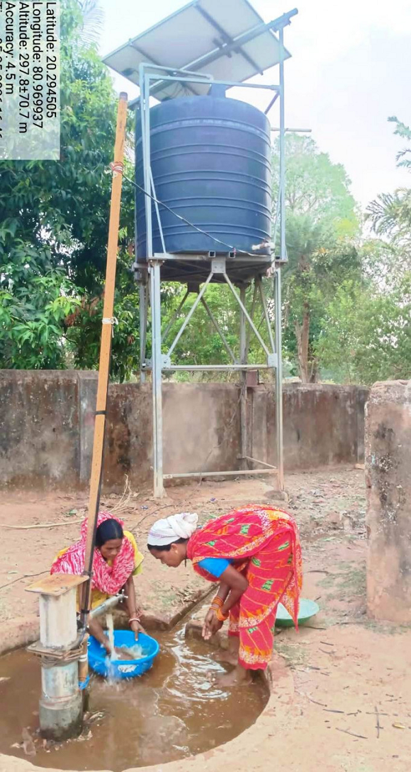सोलर पंप की खराबी तत्काल दूर कर बहाल की गई जलापूर्ति&rsquo;