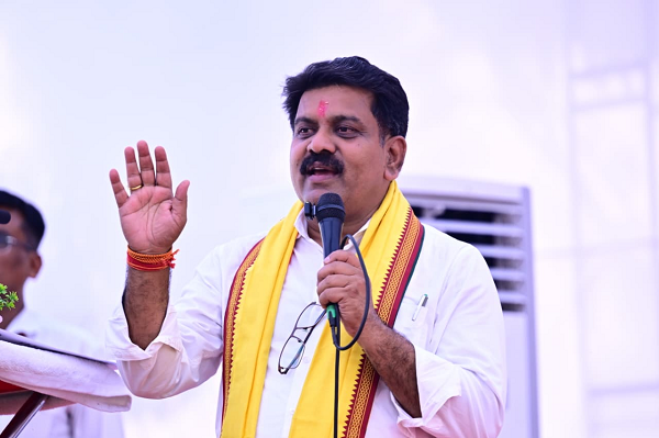 &rsquo;आदिवासी संस्कृति और परंपराओं के संरक्षण के लिए सरकार प्रतिबद्ध: उप मुख्यमंत्री श्री शर्मा&rsquo;