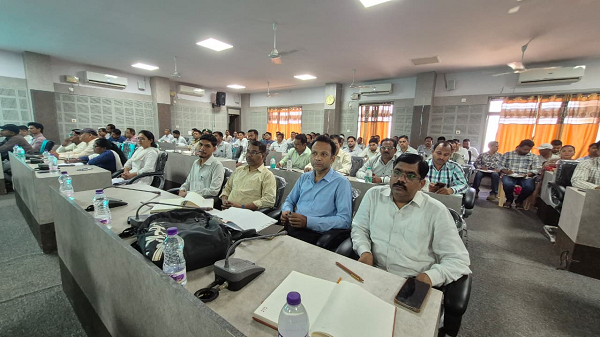जन शिकायतों का जवाबदेही के साथ होगा शीघ्र समाधान, सीएम हेल्पलाइन 1076