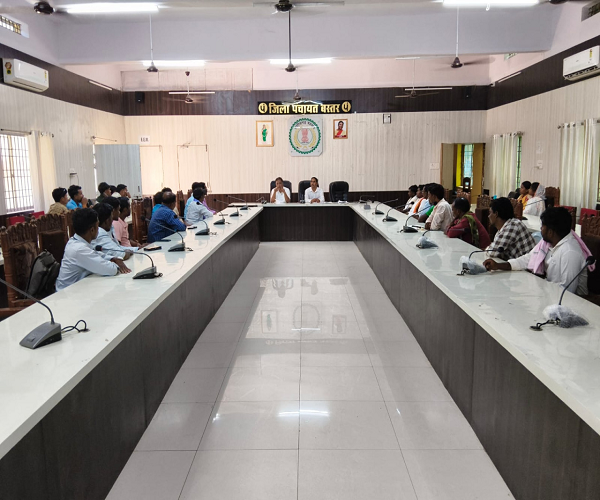 छत्तीसगढ़ होमस्टे नीति 2025-30 के तहत आयोजित बैठक में हितग्राहियों को दी गई व्यवसाय संचालन, ऋण सुविधा एवं पर्यटन संभावनाओं की जानकारी&rsquo;
