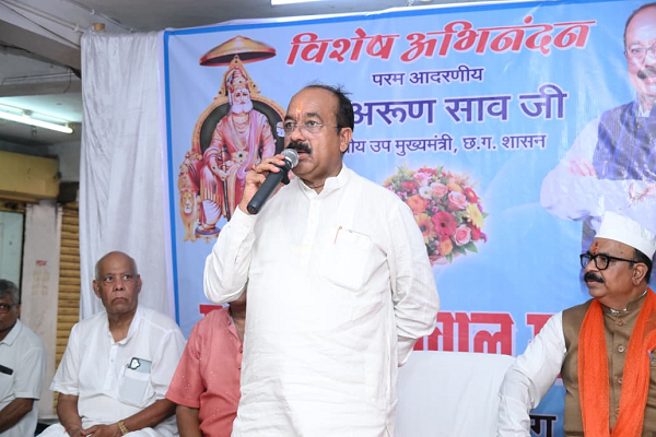 उप मुख्यमंत्री श्री अरुण साव ने सर्वसुविधायुक्त वेंटिलेटर एंबुलेंस का किया लोकार्पण, सर्व समाज के जरूरतमंदों को मिलेगा बड़ा लाभ