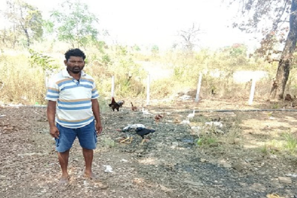 पशुपालन विभाग की योजना से बदली किसान की तकदीर