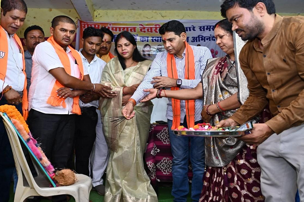  सरकार गांवों के समग्र विकास के लिए प्रतिबद्ध : राजस्व मंत्री श्री टंक राम वर्मा