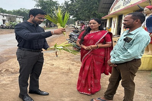 जिला पंचायत सीईओ द्वारा गीदम विकासखंड के विकास कार्यों का किया मैदानी निरीक्षण