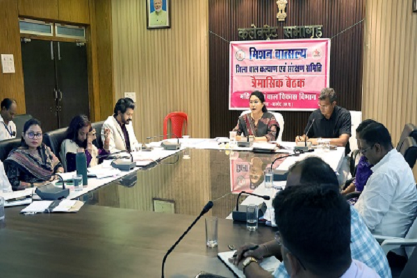 समय-सीमा से संबंधित प्रकरणों का निराकरण निर्धारित समयावधि में सुनिश्चित करें: कलेक्टर