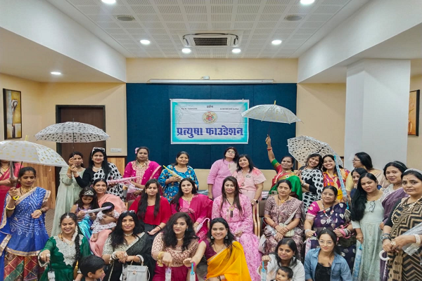  रिमझिम रिमझिम बारिश में  वेलकम मानसून का   प्रत्युषा फाउंडेशन रायपुर छत्तीसगढ़ द्वारा वृंदावन हॉल सिविल लाईन में *वेलकम मानसून बॉलीवुड थीम* पर कार्यक्रम का आयोजन किया गया ......