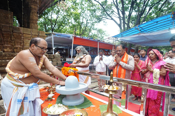 मुख्यमंत्री श्री विष्णुदेव साय ने भोरमदेव धाम में की पूजा-अर्चना, प्रदेश की सुख-समृद्धि के लिए की मंगलकामना