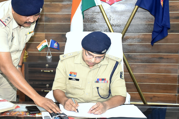 *कबीरधाम के नये पुलिस अधीक्षक जितेंद्र कुमार यादव ने संभाला पदभार*