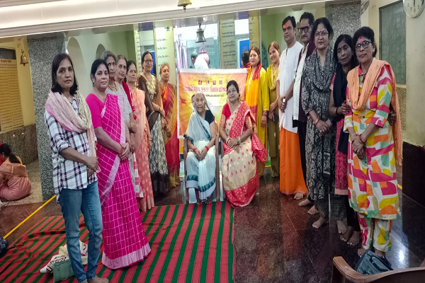 आर्यावर्त विश्व सनातन विकास परिषद द्वारा सुंदरकांड पाठ और हनुमान चालीसा*