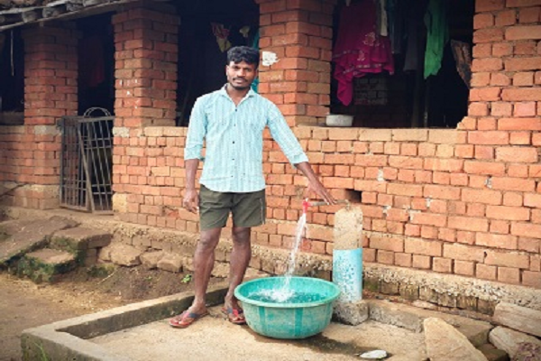 सीएम हेल्पलाइन 1076 से वनांचल के ग्राम देवपाण्डुम में 48 घंटे के भीतर सुलझी पेयजल की समस्या