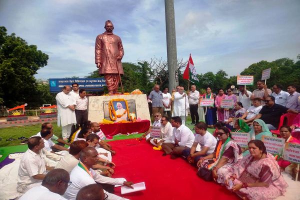 भिलाई वासियों ने पं. रविशंकर शुक्ल और पं. विद्याचरण शुक्ल को दी श्रद्धांजलि
