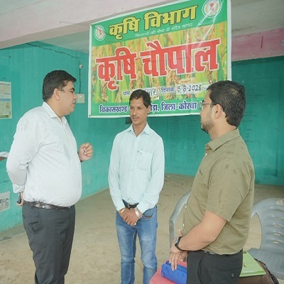 कलेक्टर ने माँझीपारा में किसान चौपाल का किया निरीक्षण