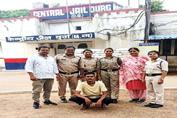 अवैध मदिरा के विरूद्ध आबकारी विभाग की कार्रवाई, दो आरोपी गिरफ्तार