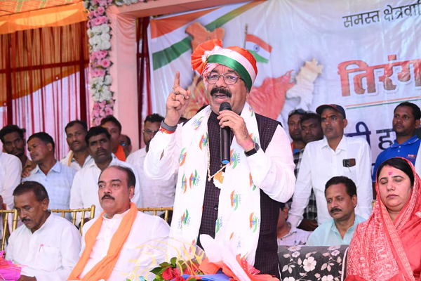 उप मुख्यमंत्री श्री अरुण साव ने स्वतंत्रता सेनानियों को किया नमन, तिरंगा यात्रा में विकसित और आत्मनिर्भर भारत बनाने का संकल्प