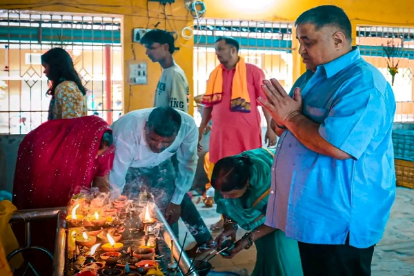 सावन के तृतीय सोमवार और नागपंचमी पर मंत्री श्री राजेश अग्रवाल ने किया भगवान भोलेनाथ का पूजन-अर्चन