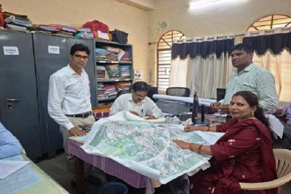 विशेष लेख : स्वामित्व योजना के तहत अधिकार अभिलेख निर्माण में धमतरी जिला प्रदेश में अव्वल